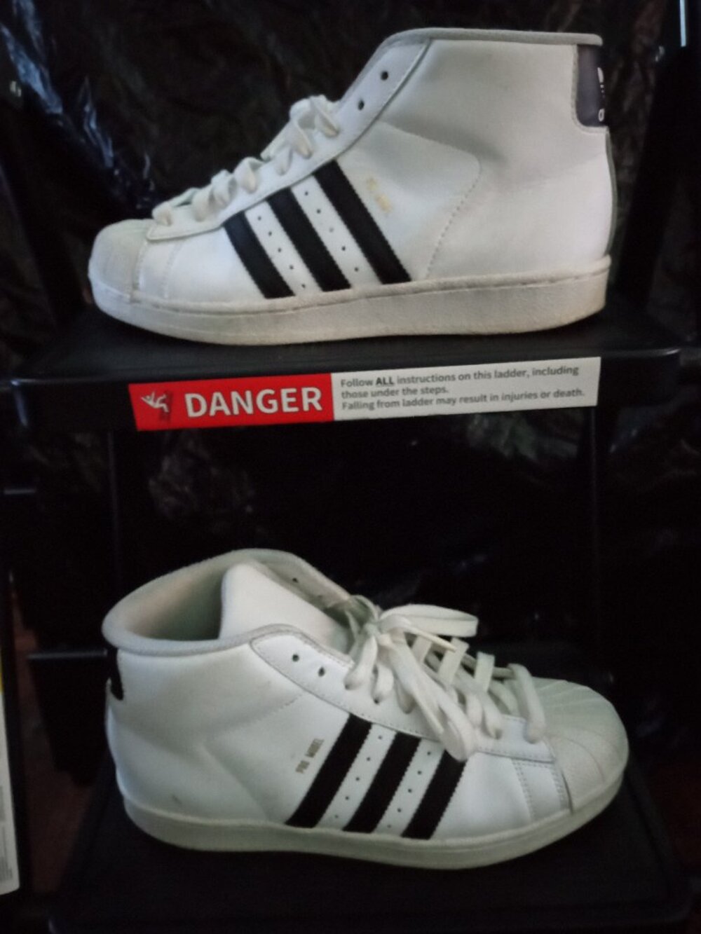 Adidas Pro Model Mens 6 White/Core Black/Gold Metallic